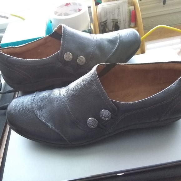 Shoes - Naturalizer Black Loafers